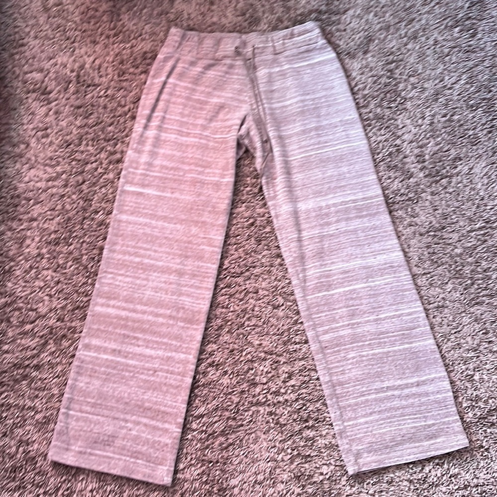 Small, Cream New York & Company Sweatpants